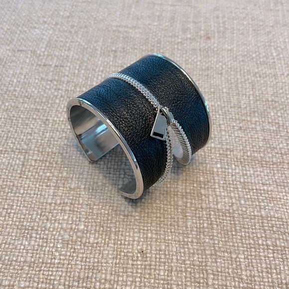 BCBGMaxAzria Accessories - BCBG Bracelet